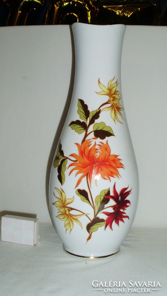 Hollóházi porcelán, virágos, nagy méretű váza - 31 cm