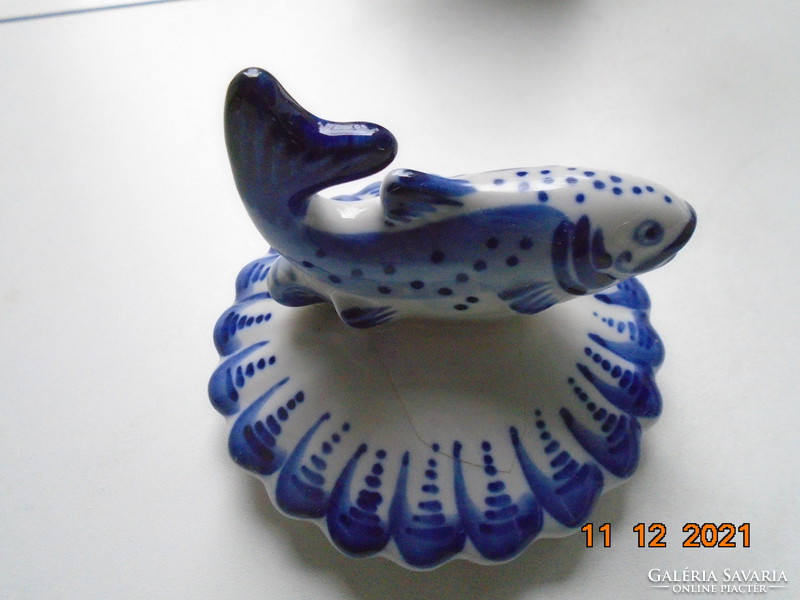 Spectacular hand-painted cobalt blue rooster pattern cup with a plastic fish with Gzel Czarist Russian mark