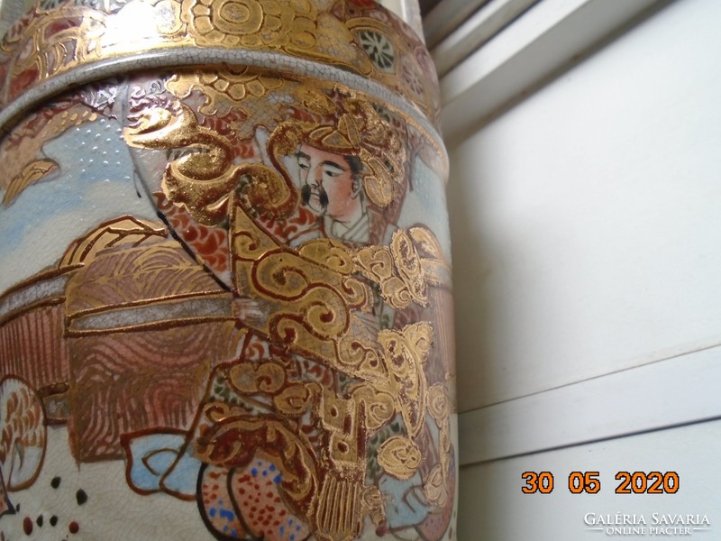 19.Sz rich gold brocade satsuma moriage water bucket shaped vase with 4 unique male portraits