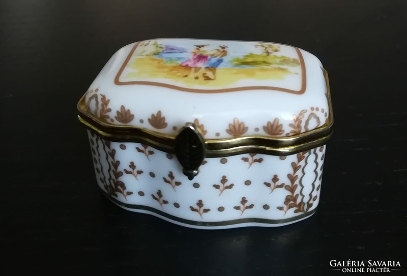 Porcelain box del prado