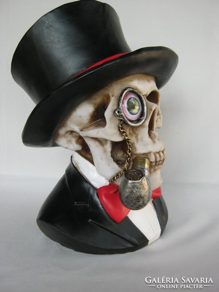 Hat piper large skull