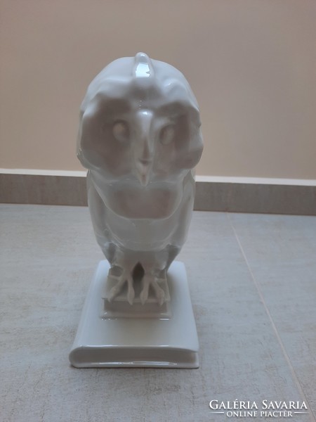 Large white Herend owl figure sitting on books 30 cm