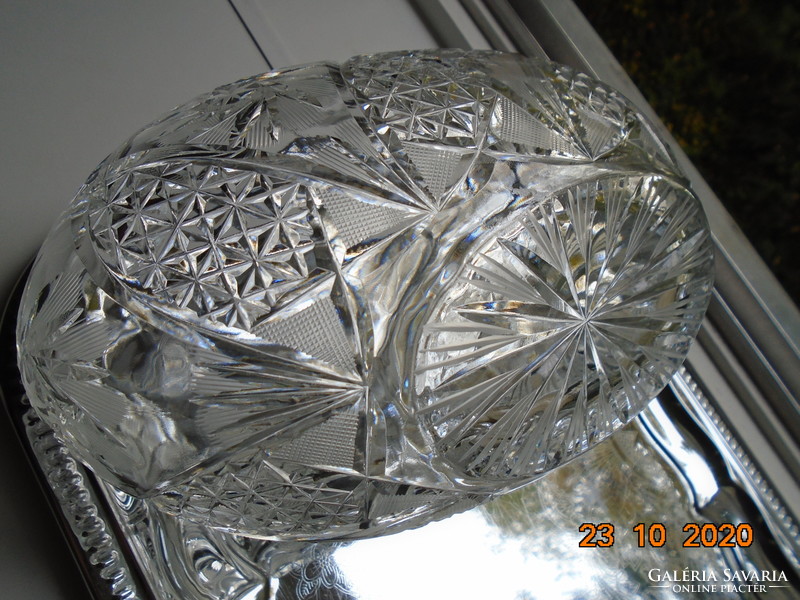 2250G grandiose diamond cut lead crystal with rotating rosettes, boat shaped centerpiece