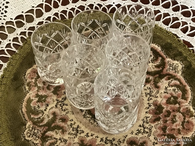 Beautifully hand-engraved set of 6 short drinking or wine glasses, festive crystal glasses