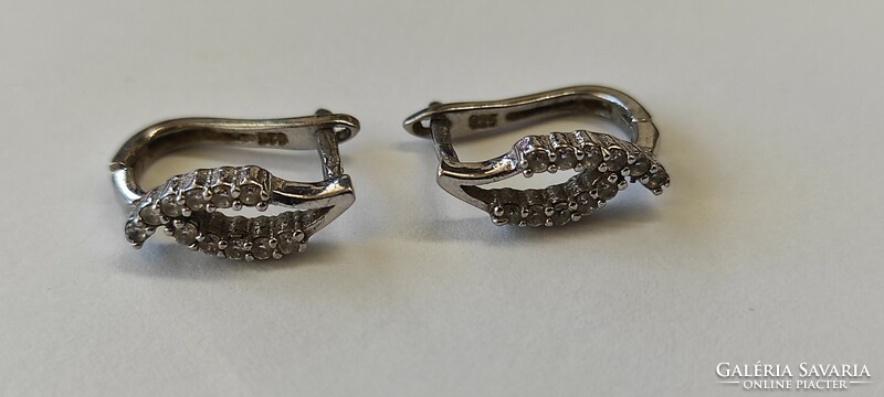 Silver stone earrings