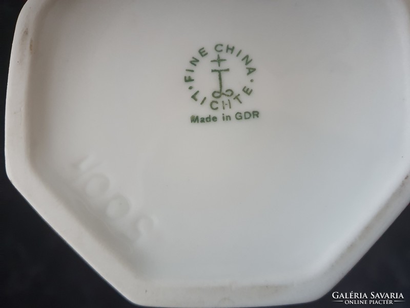 Jelzett Lichte porcelán fedeles váza, urnaváza