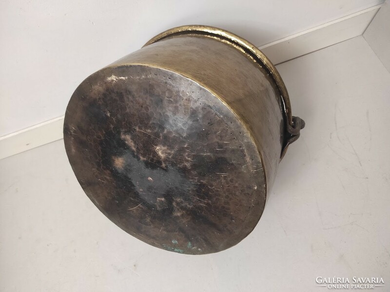 Antik konyhai üst edény sárgaréz dekoratív kovácsoltvas füllel 331 6286
