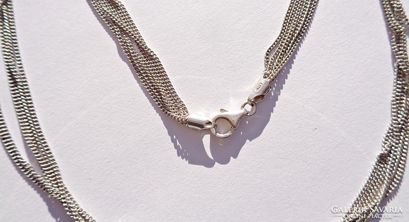 42.3 Cm Long silver necklaces