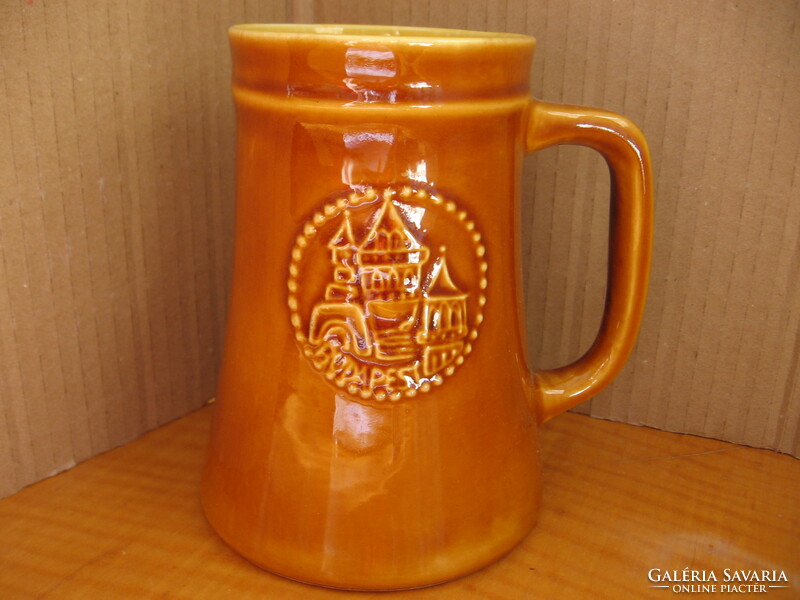 Granite honey brown Budapest jug