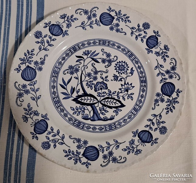 English onion flower patterned plate