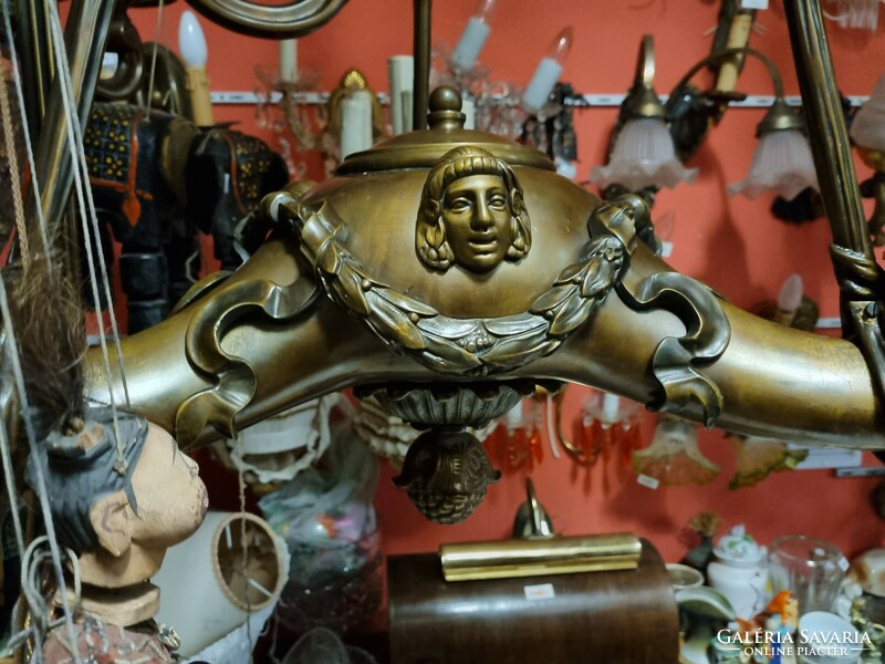 Régi Felújított figurális bronz csillár