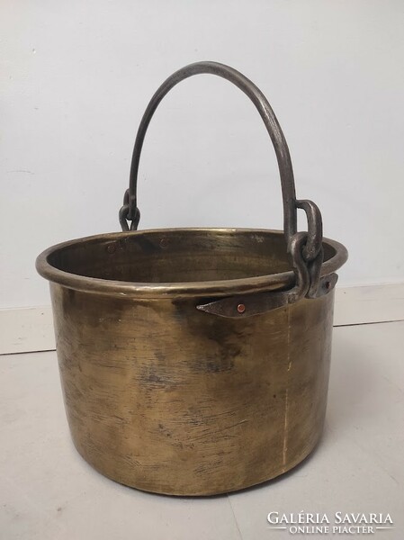 Antique kitchen pot brass with decorative wrought iron handle 331 6286