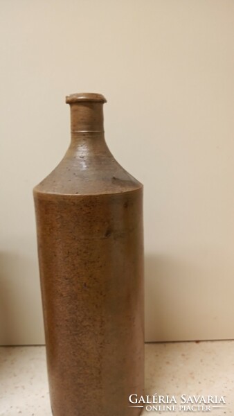 Antik agyag petróleumos palackok
