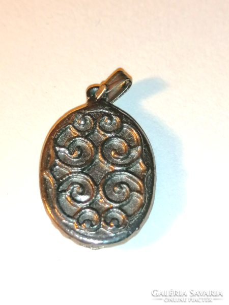 Old cameo pendant 93.