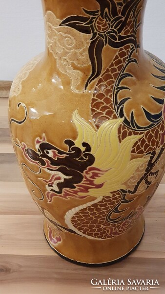 Flawless, huge, Chinese porcelain vase, floor vase. 52 cm high.