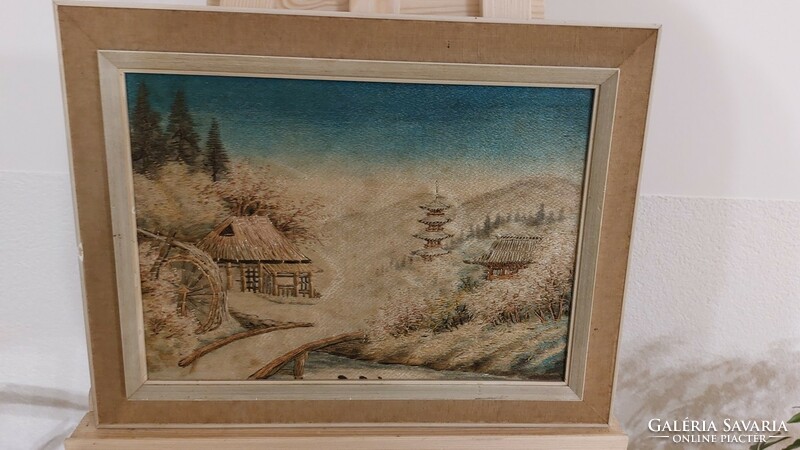 (K) Hímzett tájkép 47x 37 cm kerettel mint egy festmény, fotók szerinti állapotban.