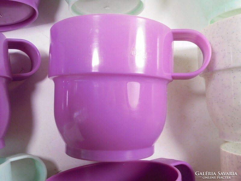 Retro old colorful kindergarten kindergarten plastic cup mug cup - 8 cm high - 9 pcs