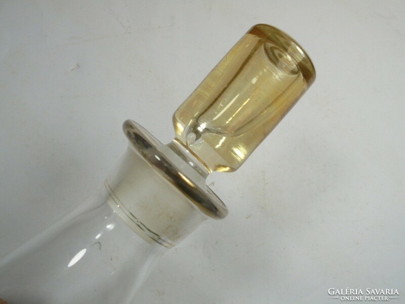 Retro régi díszes aranyozott üveg kínáló kiöntő üveg dugóval - boros likőrös pálinkás