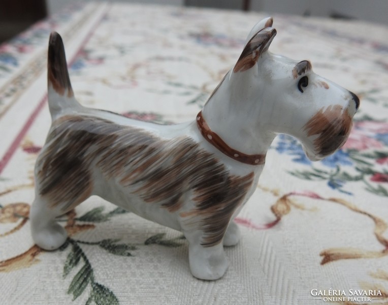Foxterrier dog porcelain figurine