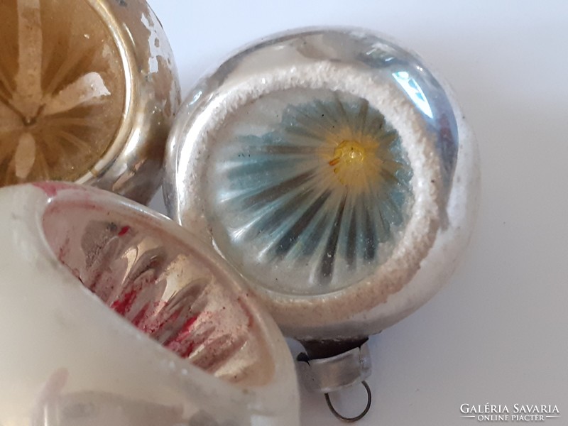 Régi üveg karácsonyfadísz behúzott gömb üvegdísz 3 db
