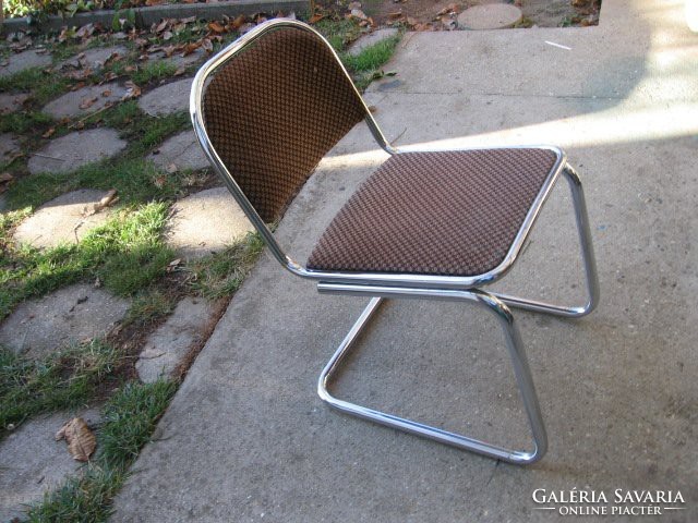 Retro chrome tubular chair