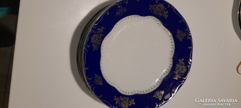 6 Zsolnay pompadour flat plates