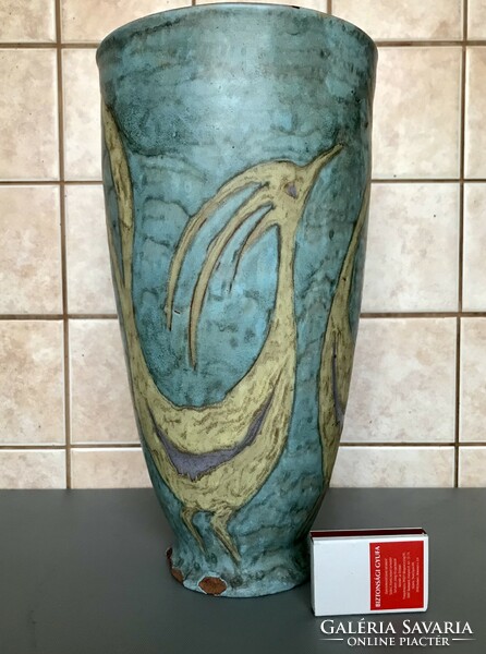 Lívia Gorka's giant vase!