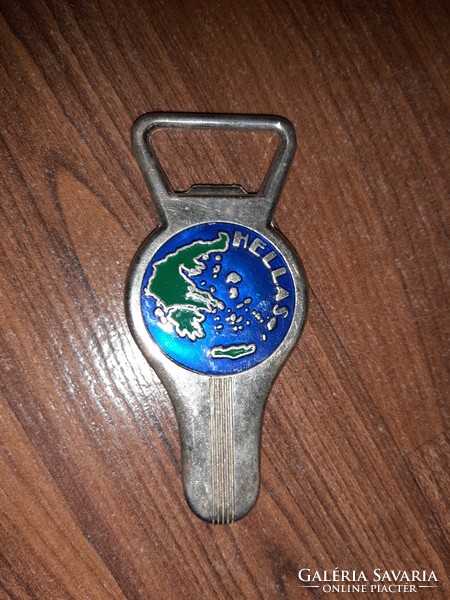 Retro beer opener