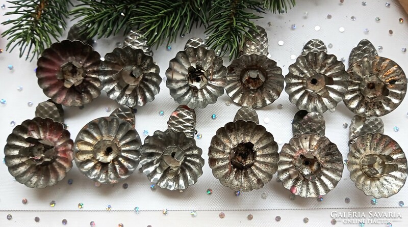 Antik billenõfejes gyertyatartó fém csipesz 12db és gyertya 12db karácsonyfadísz