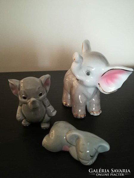 Porcelain figure, small elephants