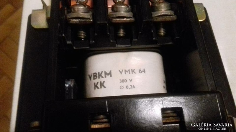 Retro villanyszerelési:Ganz  VBMK/VMK 64 kapcsoló-jelzett 1978, szocialista design, gyüjtői darab