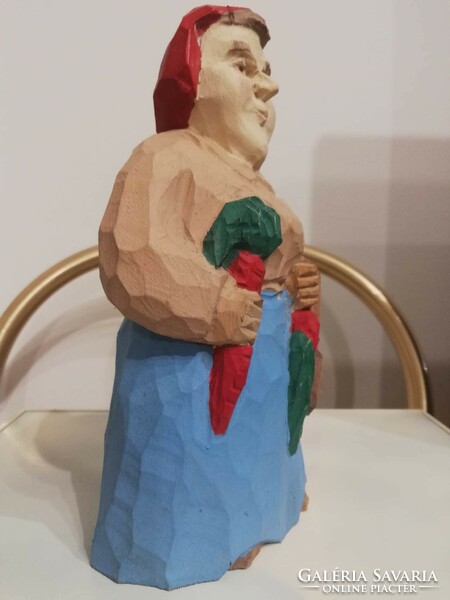 Wooden sculpture-carrot woman