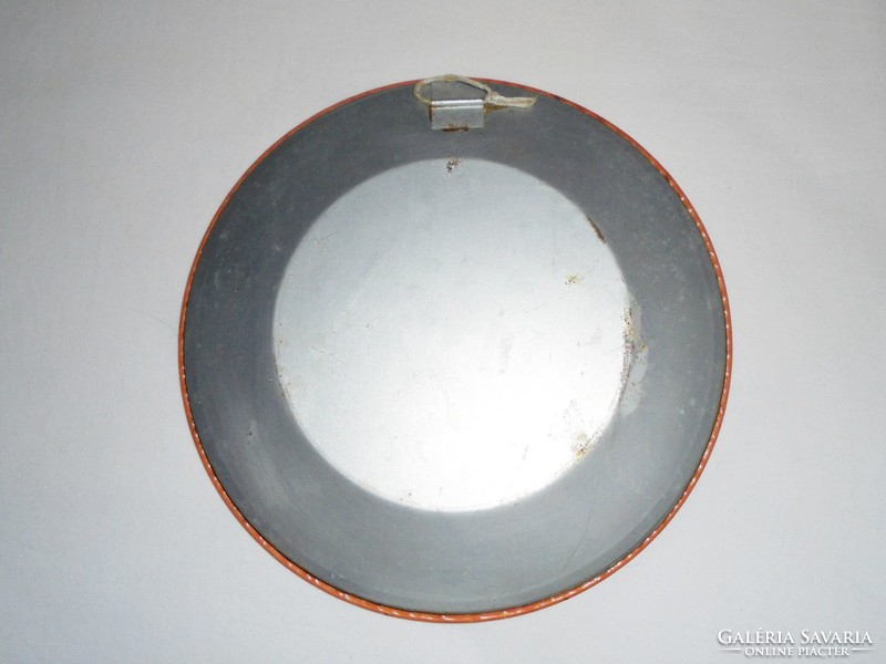 Retro festett fém lemez fali tányér dísztányér - 20 cm átmérő