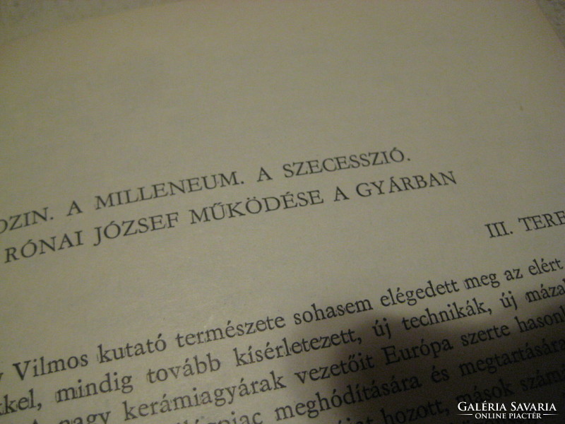 A Zsolnay Kerámia , Matyasovszky Zsolnay Margit és Hárs Éva munkája   Pécs 1966