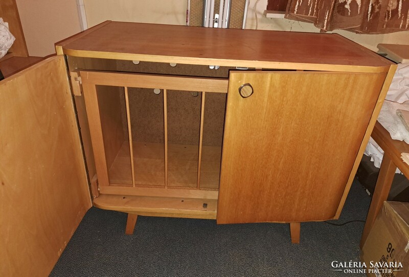 Beautiful mid-century Great Plains furniture factory TV stand cabinet nostalgia