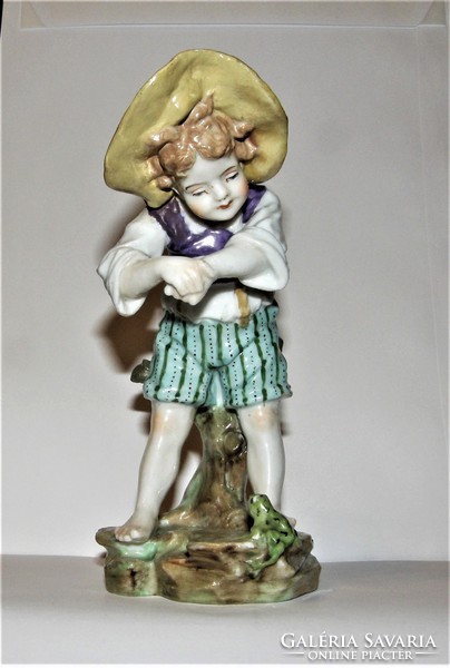 Ritka Antik Bécsi - Fiú Békával - Porcelán Figura