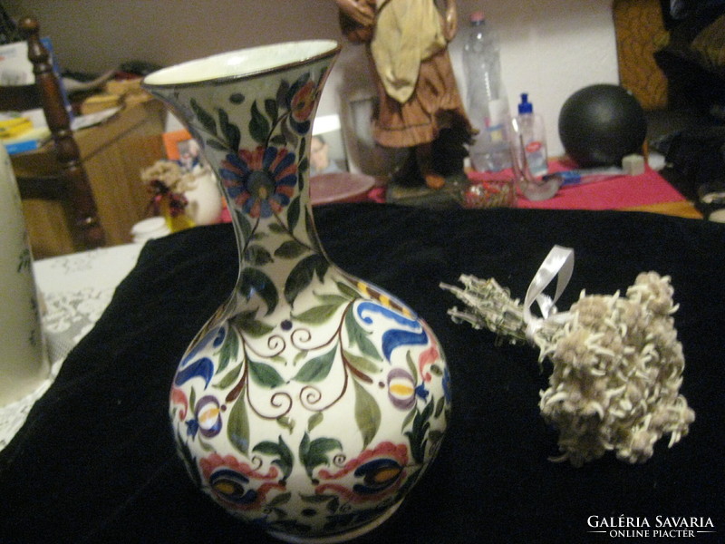 Beautiful antique vase by Városlődi - Mayer, marked but difficult to photograph, 22 cm