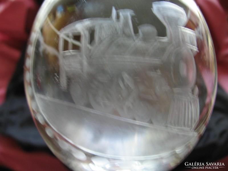 Decorative cup with polished locomotive decoration