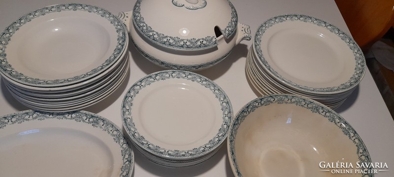 Belgian incomplete dinner set for 10 people