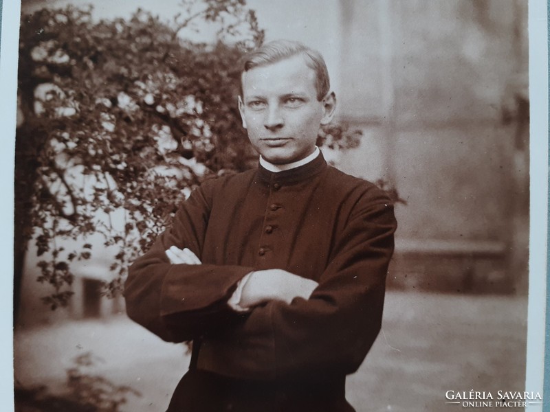 Régi fotó vintage férfi fénykép pap