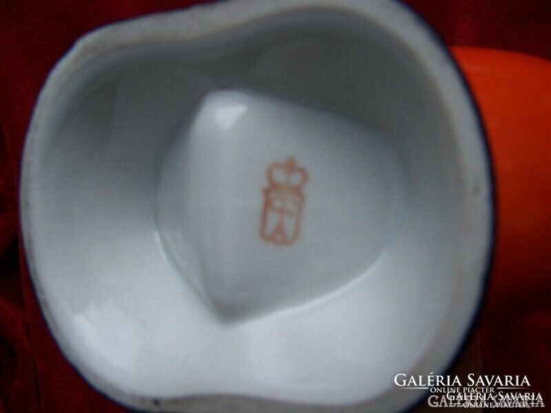 Heart-shaped porcelain faience short drink spout marked. Branded Goebel.