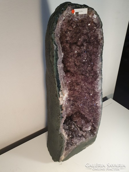Amethyst mineral geode 26.8 kg