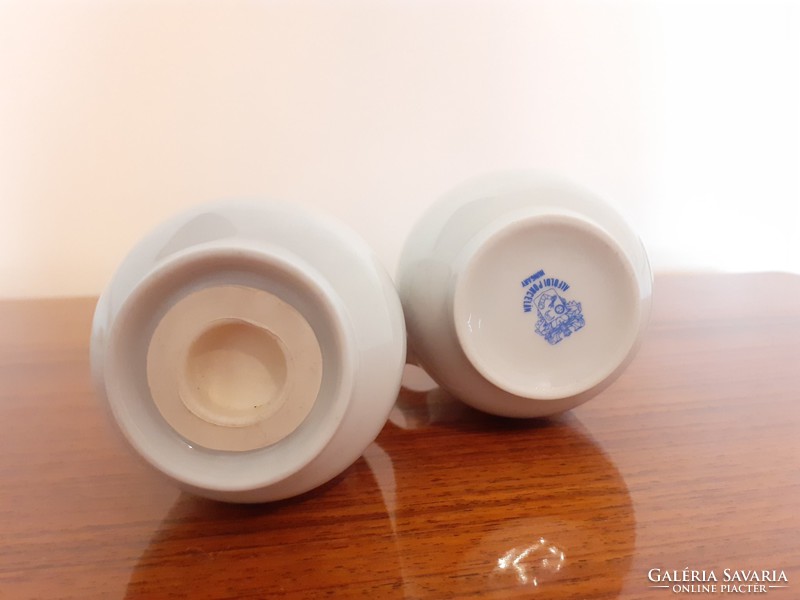 Régi Alföldi porcelán tejkiöntő sószóró retro tölcsérvirágos fűszerszóró kiöntő 2 db