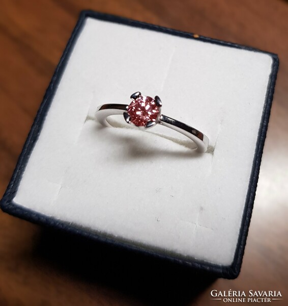 14 Kt white gold 0.5 ct pink brill ring