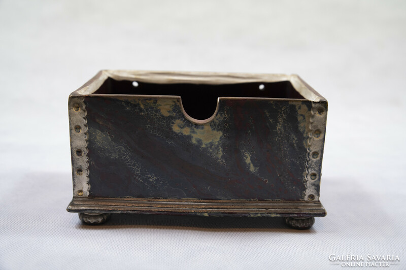 Zsolnay jewelery box, without metal fittings and lid