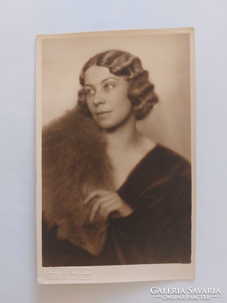Old postcard female photo postcard residenz atelier wien circa 1930