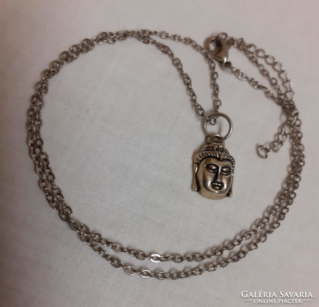 Retro silver necklace in nice condition with Buddha head pendant