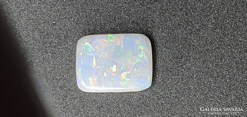 Australian opal lightning ridge 4.21 Cts
