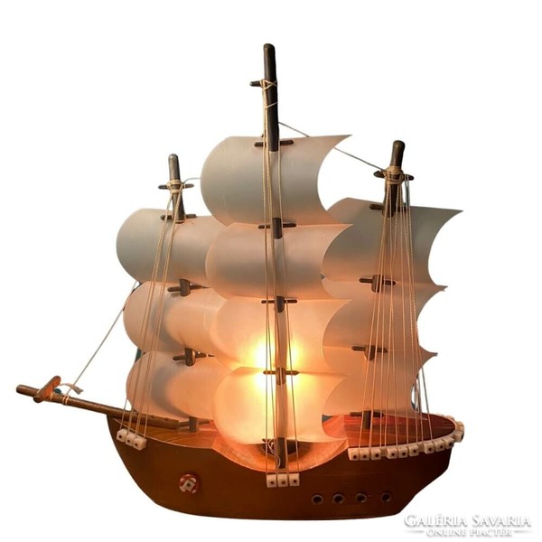 Retro clipper ship model for table mood lighting