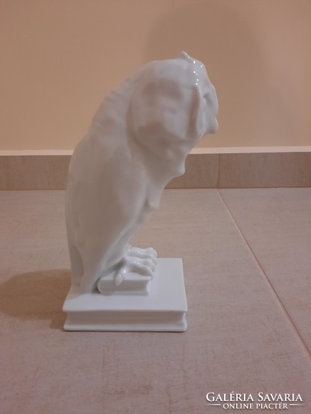 Fehér Herendi porcelán könyveken ülő bagoly figura